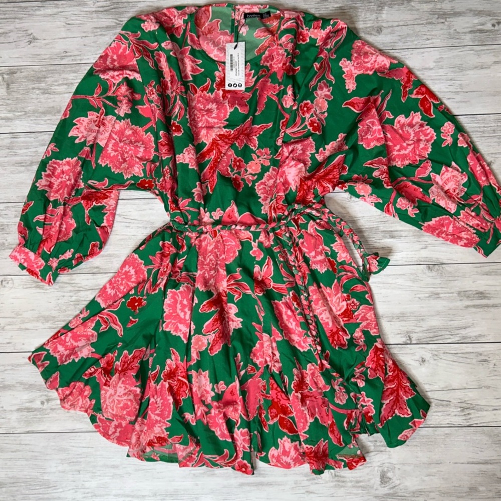 Boohoo Floral Green and Pink Dress Size 10 NWT